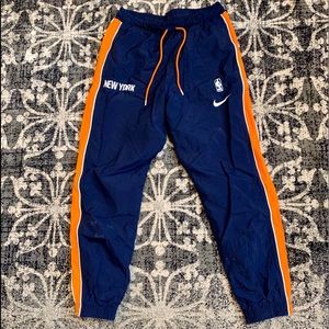 Nike New York knicks training pants